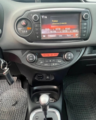 Toyota Yaris cena 42990 przebieg: 91000, rok produkcji 2014 z Kartuzy małe 277